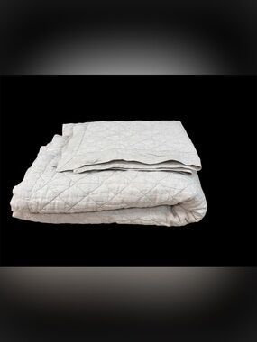 Pottery Barn Belgian Flax Linen Diamond Twin Quilt W/One Sham Excellent